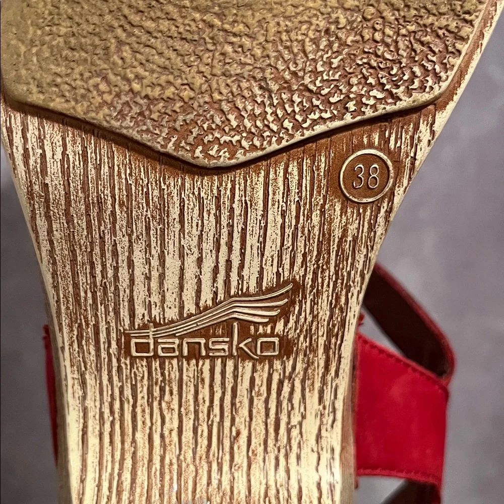 Dansko Clog Sandals Red Leather with buckles size 38:7.5-8 - Picture 7 of 8